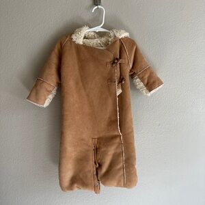 Baby Gap Y2K suede and Sherpa snow bunting size 3-6 months baby